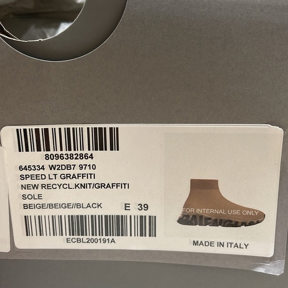 Balenciaga Speed Graffiti Sneakers - Picture 9 of 9